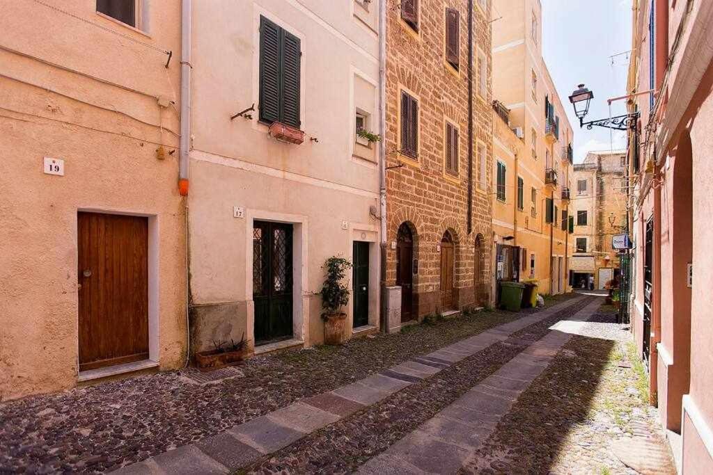 Grand Suite Gioberti Elegante Nel Cuore Di Alghero Esterno foto
